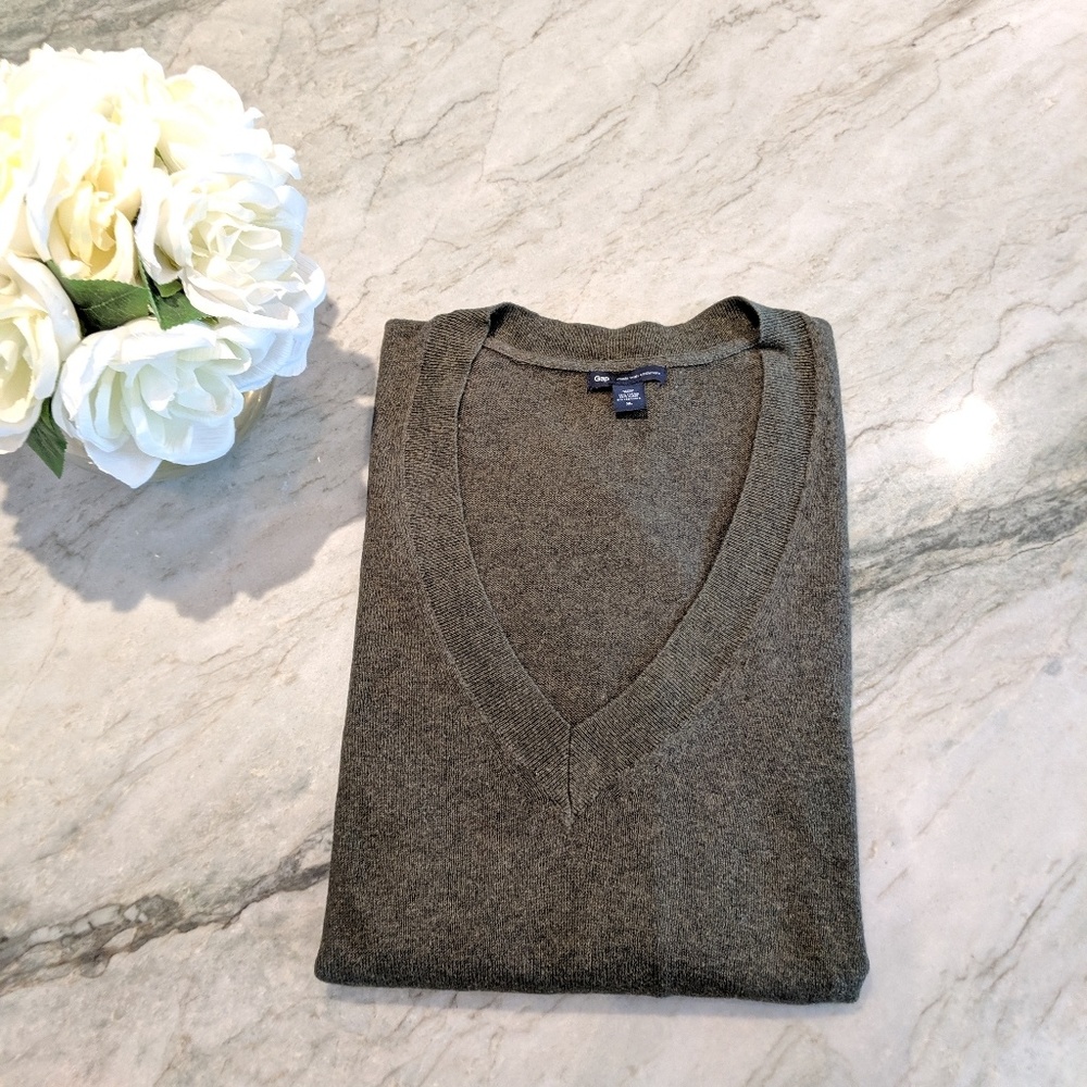 Gap V Neck XL Sweater Army Dark Green